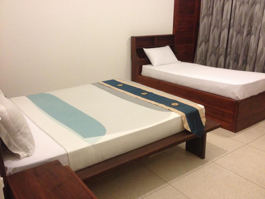 Aqua Marine Beach Resort Pasikuda Luaran gambar