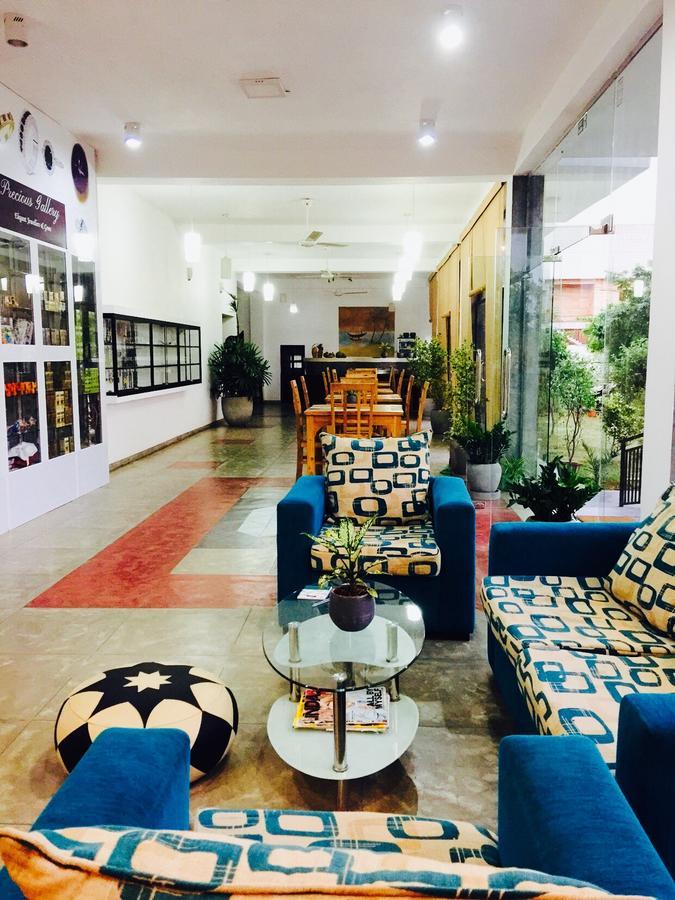 Aqua Marine Beach Resort Pasikuda Luaran gambar