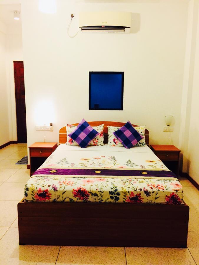 Aqua Marine Beach Resort Pasikuda Luaran gambar