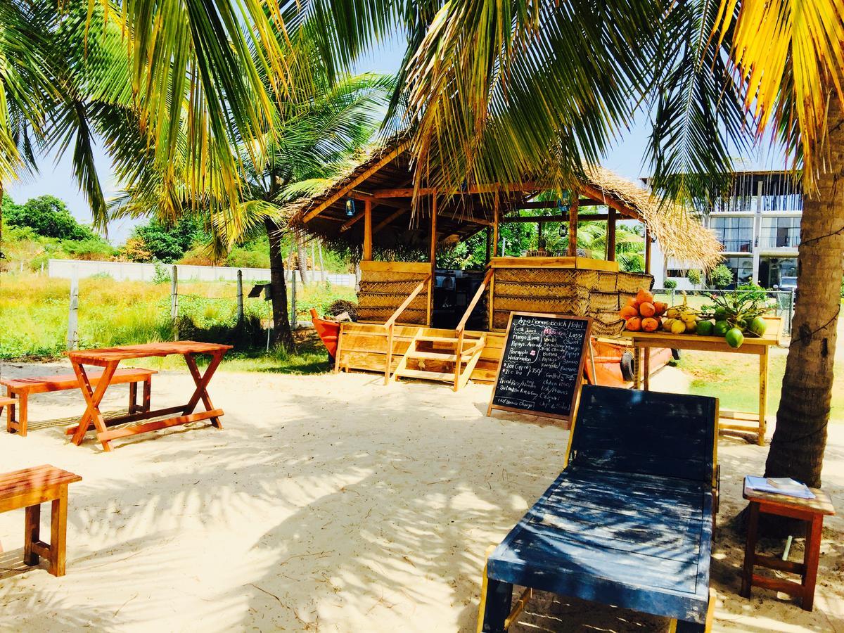 Aqua Marine Beach Resort Pasikuda Luaran gambar